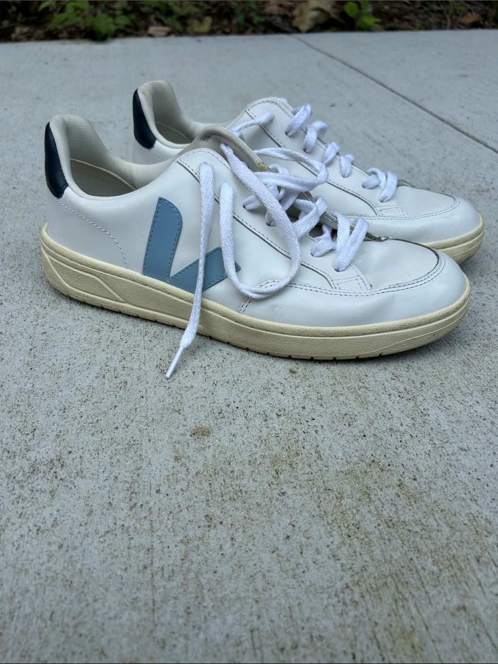 Veja V-12 Leather White Steel Nautico Size 10 — image 2 of 8
